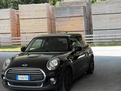 Nero Usata 2015 Mini Cooper Due volumi | 9500 €