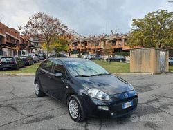 Nero Usata 2015 Fiat Punto Tre volumi | 3500 € (Ottimo prezzo)