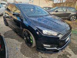 Usata 2016 Ford Focus Tre volumi | 10.700 € (Molto cara)