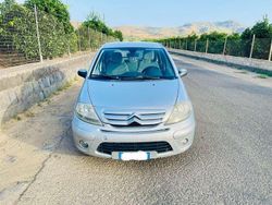 Grigio Usata 2006 Citroën C3 Exclusive Due volumi | 2500 € (Buon prezzo)