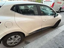 Beige Usata 2017 Renault Clio IV Life Tre volumi | 5800 € (Ottimo prezzo)