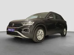 Nero metallizzato Nuova 2024 VW T-Roc Life SUV | 28.300 € (Ottimo prezzo)