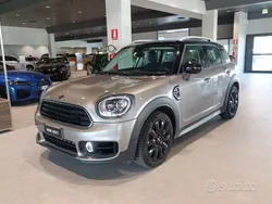 Grigio Usata 2020 Mini Cooper Countryman Hype SUV | 22.900 € (Buon prezzo)