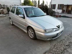 Argento Usata 2000 Alfa Romeo 145 Quadrifoglio Verde Due volumi | 5000 €
