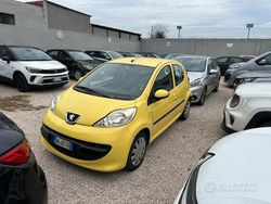 Giallo Usata 2007 Peugeot 107 Due volumi | 3490 € (Buon prezzo)