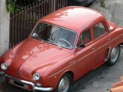 Usata 1950 Renault Dauphine Tre volumi | 5000 €