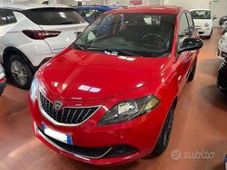 Rosso Usata 2022 Lancia Ypsilon Silver Due volumi | 11.800 € (Buon prezzo)