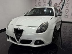 Bianco Usata 2012 Alfa Romeo Giulietta Distinctive Tre volumi | 3000 € (Buon prezzo)