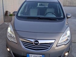 Grigio Usata 2011 Opel Meriva Monovolume | 4800 €