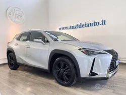 Argento metallizzato Usata 2020 Lexus UX 250h Business Edition SUV | 20.900 € (Buon prezzo)