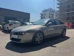 Grigio Usata 2009 Alfa Romeo 159 Distinctive Station wagon | 3990 € (Ottimo prezzo)