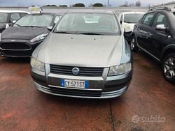 Grigio Usata 2005 Fiat Stilo Active Tre volumi | 1200 € (Buon prezzo)