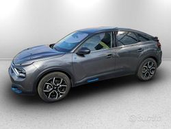Grigio scuro Usata 2023 Citroën e-C4 Shine Tre volumi | 18.500 € (Ottimo prezzo)