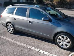 Grigio Usata 2006 VW Passat Station wagon | 2000 € (Buon prezzo)