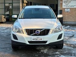 Bianco Usata 2012 Volvo XC60 Kinetic SUV | 6900 € (Super prezzo)