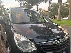 Nero Usata 2009 Opel Agila Due volumi | 2700 € (Buon prezzo)