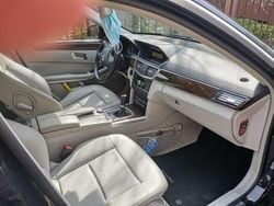 Nero Usata 2012 Mercedes E200 Elegance Tre volumi | 12.000 € (Buon prezzo)