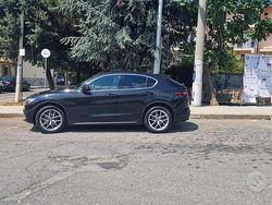 Nero Usata 2017 Alfa Romeo Stelvio SUV | 25.000 € (Molto cara)