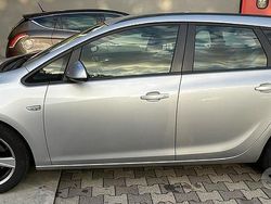 Usata 2013 Opel Astra Tre volumi | 4500 € (Buon prezzo)