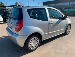 Argento Usata 2005 Citroën C2 Exclusive Due volumi | 3400 € (Buon prezzo)