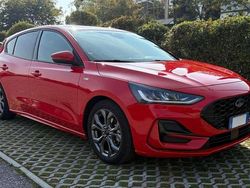 Race red Usata 2023 Ford Focus ST-Line X Tre volumi | 17.900 € (Super prezzo)
