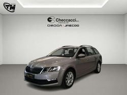 Grigio Usata 2017 Skoda Octavia Executive Station wagon | 9999 € (Ottimo prezzo)