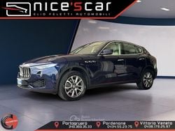 Blu/azzurro Usata 2017 Maserati Levante SUV | 27.800 € (Buon prezzo)