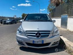 Argento Usata 2010 Mercedes B180 Monovolume | 3900 € (Buon prezzo)