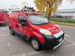 Rosso pastello Usata 2016 Fiat Fiorino Monovolume | 5900 € (Ottimo prezzo)