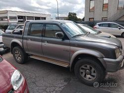 Grigio Usata 2001 Mitsubishi L200 Pick-up | 9500 €