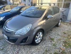 Blu/azzurro Usata 2011 Opel Corsa Cosmo Tre volumi | 1600 € (Super prezzo)