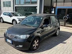 Nero Usata 2006 Mazda 2 Monovolume | 1000 € (Ottimo prezzo)