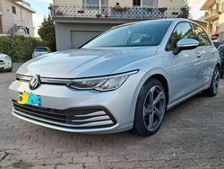 Argento Usata 2021 VW Golf Life Tre volumi | 19.990 € (Buon prezzo)