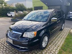 Nero Usata 2013 Lancia Voyager Platinum Monovolume | 7500 € (Molto cara)
