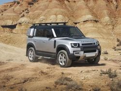 Santorini black Usata 2022 Land Rover Defender SE SUV | 55.000 € (Super prezzo)