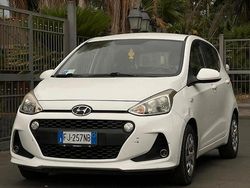 Bianco Usata 2016 Hyundai i10 Due volumi | 8000 € (Buon prezzo)