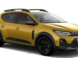 Giallo Nuova 2025 Dacia Sandero Tre volumi | 12.950 € (Buon prezzo)
