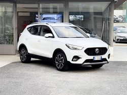 Bianco Usata 2024 MG ZS Luxury Tre volumi | 15.900 € (Buon prezzo)