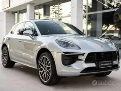 Grigio Usata 2020 Porsche Macan Turbo Chrono SUV | 67.500 € (Molto cara)