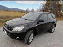 Usata 2007 Toyota RAV4 Luxury SUV | 6000 € (Cara)