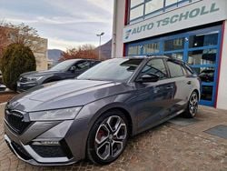 Graphitegrau metallic Usata 2022 Skoda Octavia RS Station wagon | 33.900 € (Cara)