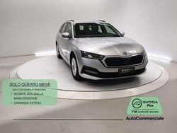 Argento Usata 2023 Skoda Octavia Executive Station wagon | 21.500 € (Buon prezzo)
