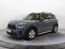 Sage green / metallizzato Usata 2021 Mini Cooper Countryman Business SUV | 24.900 € (Buon prezzo)