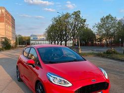 Rosso Usata 2019 Ford Fiesta ST-Line Tre volumi | 10.500 € (Ottimo prezzo)