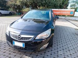 Nero Usata 2012 Opel Astra Tre volumi | 4500 € (Ottimo prezzo)