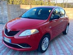 Rosso Usata 2016 Lancia Ypsilon Gold Due volumi | 7900 € (Buon prezzo)