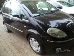 Nero Usata 2011 Lancia Musa Platinum Monovolume | 3800 € (Buon prezzo)