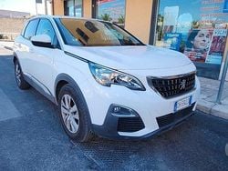 Bianco Usata 2018 Peugeot 3008 Tre volumi | 15.500 € (Buon prezzo)