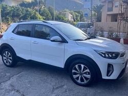 Bianco Usata 2023 Kia Stonic Style SUV | 15.000 € (Ottimo prezzo)