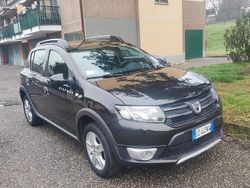 Nero Usata 2015 Dacia Sandero Stepway Due volumi | 7900 €